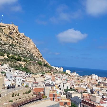 Corazon De Alicante Con Vistas Al Mar Y Al Castillo Екстериор снимка