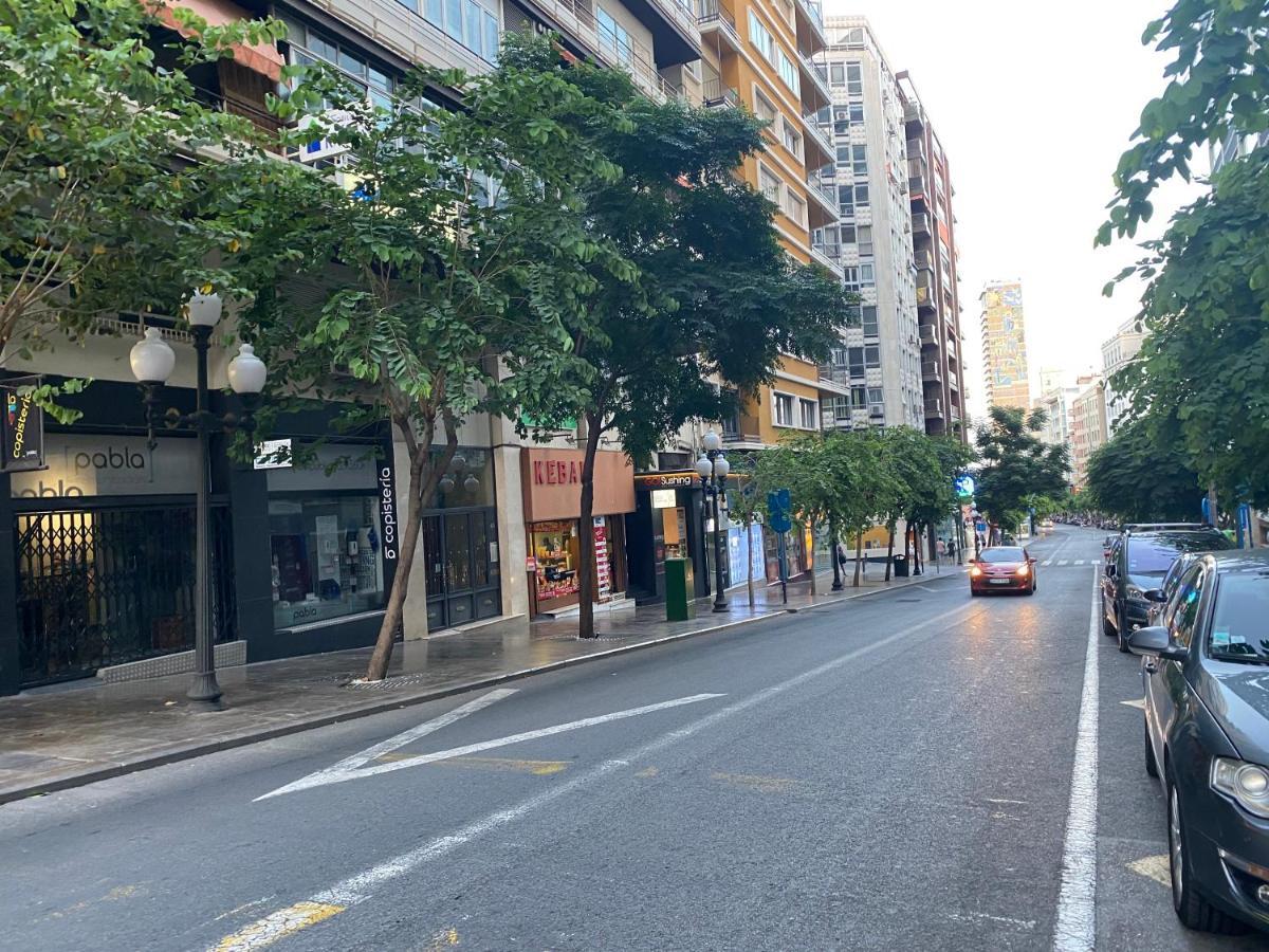 Corazon De Alicante Con Vistas Al Mar Y Al Castillo Екстериор снимка
