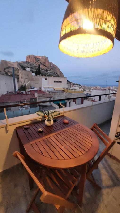 Corazon De Alicante Con Vistas Al Mar Y Al Castillo Екстериор снимка